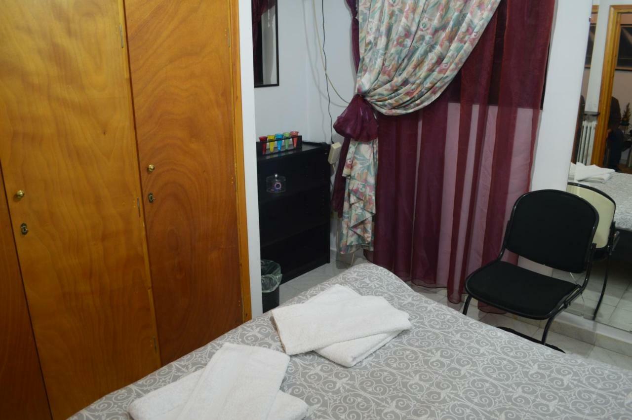 In The Center Of F Apartment *